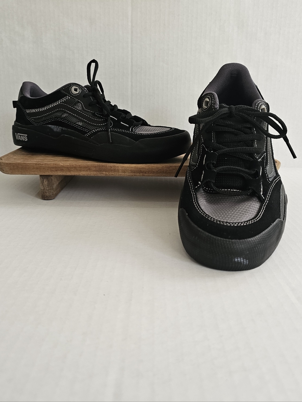 Vans Wayvee 2 Skate Shoes Size 9.5 Mens Black Gray Suede Mesh Pop Cush Insoles